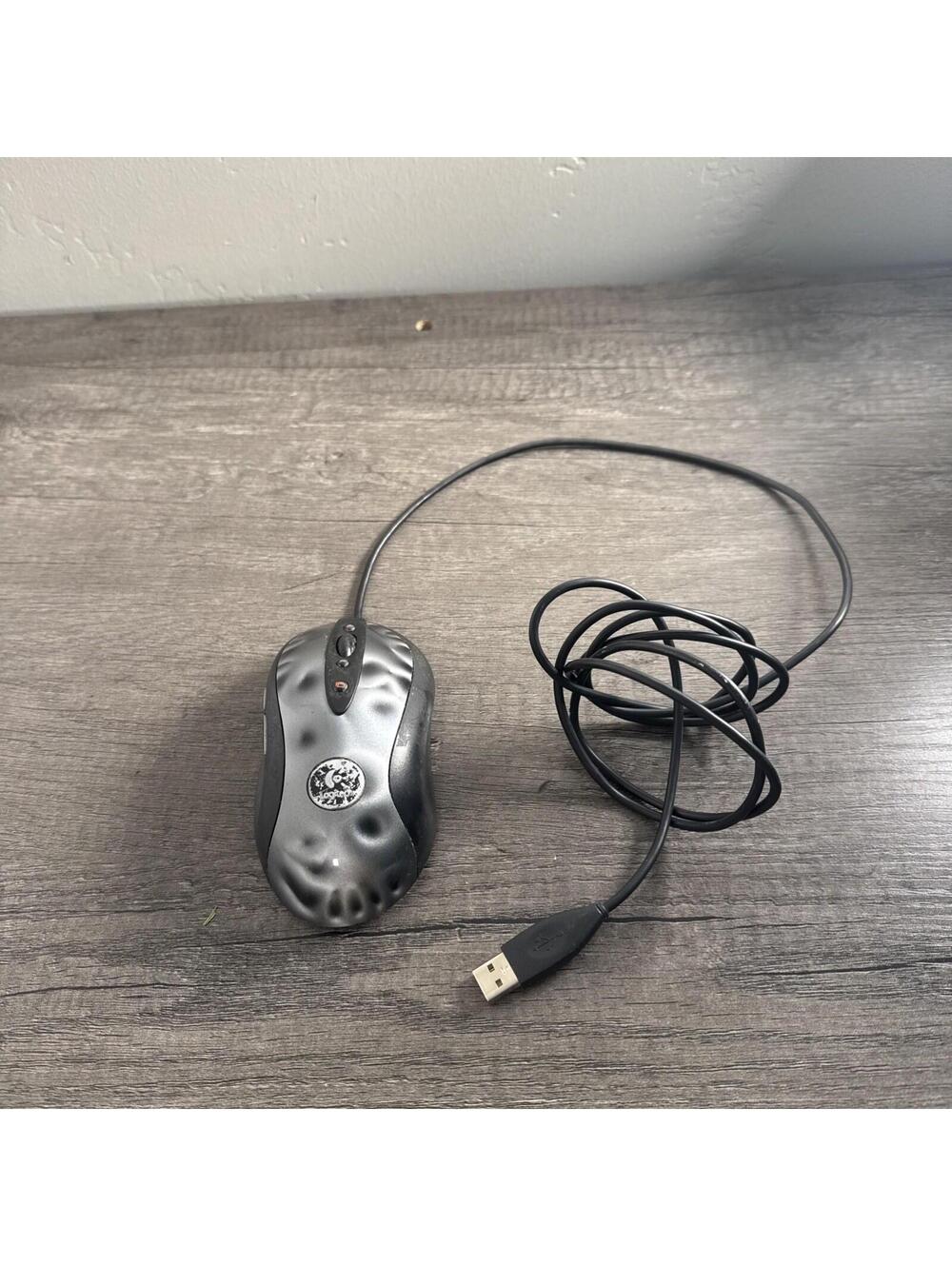 Logitech MX518 Wired Optical Gaming Mouse M/N M-BS81A P/N